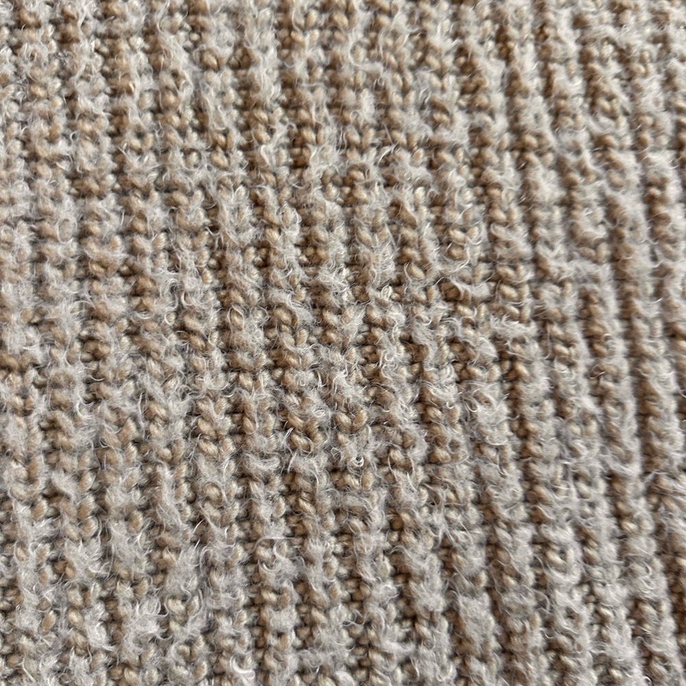 Lush Medium Textured Knit Teddy Bear Brown Sweater 🧸 - Picture 3 of 5